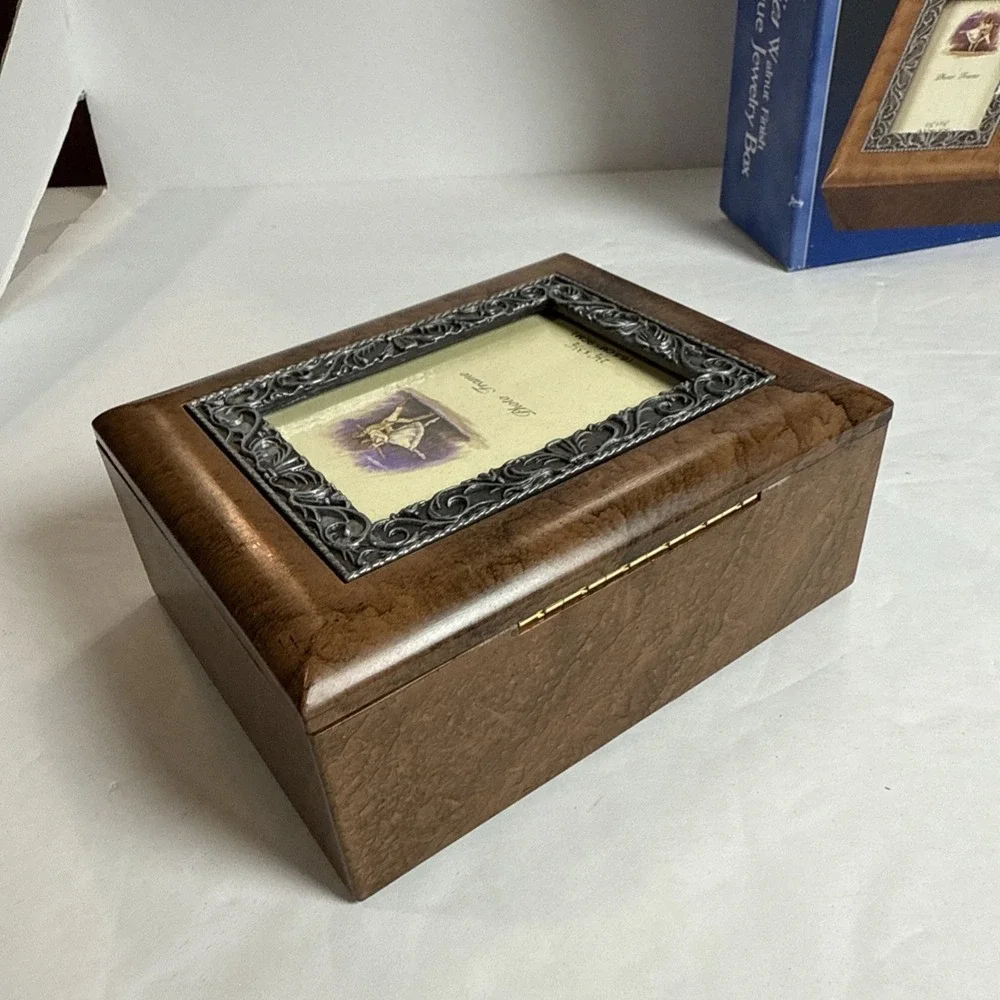 Vintage Jewelry Box With Photo Frame Hinged Walnut‎ Finish 5.5x4.5